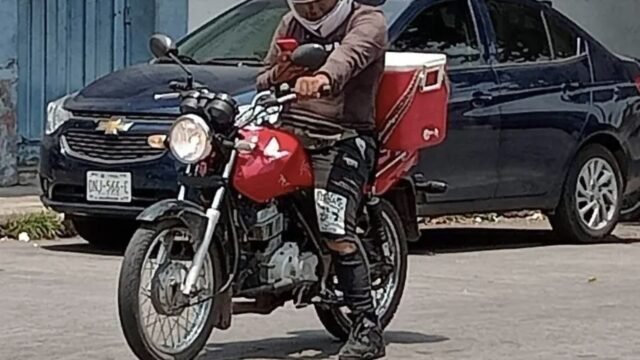 Alertan por engaños contra repartidores de moto mandaditos en Arriaga