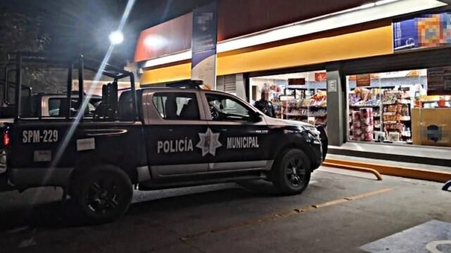 Asaltan tienda Oxxo en colonia Galaxias de Tapachula durante la madrugada