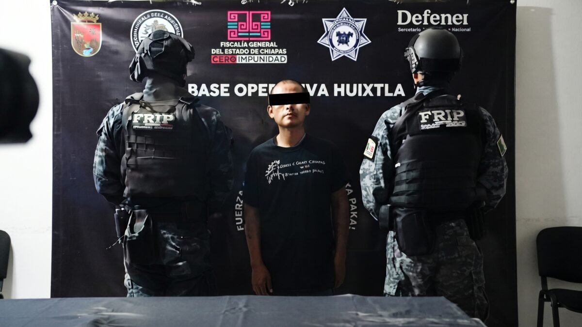 Detienen a El Pelón con 20 dosis de presunto cristal en Huixtla