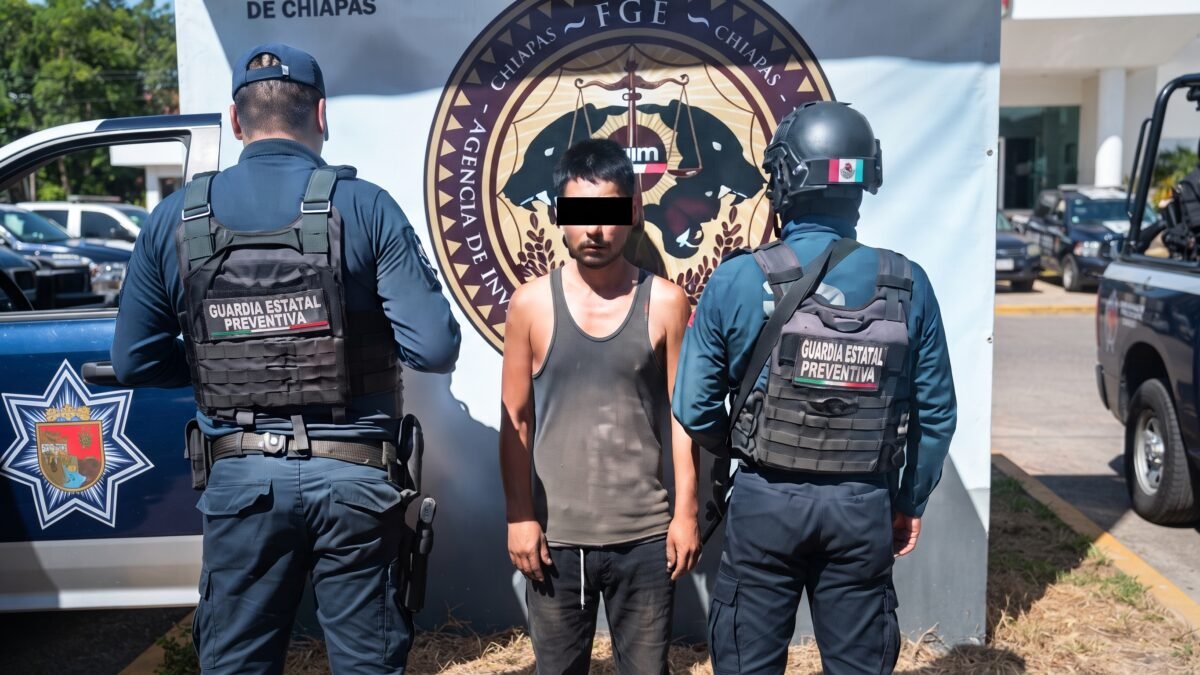 Detienen a hombre con arma hechiza y cristal en Chiapa de Corzo