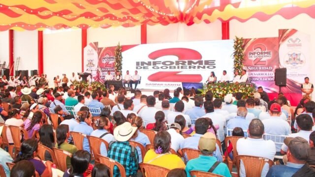Espinosa Trujillo acompaña Segundo Informe de Gobierno en Altamirano