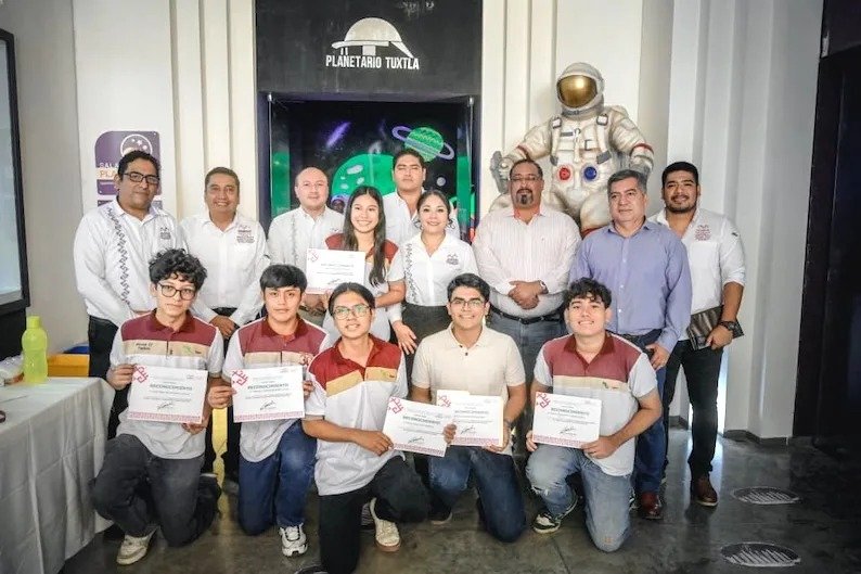 Estudiantes del Cecytech reciben becas para estancias científicas en Chiapas