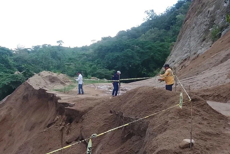 Lluvias provocan evacuación de familias y afectaciones en cinco municipios de Chiapas