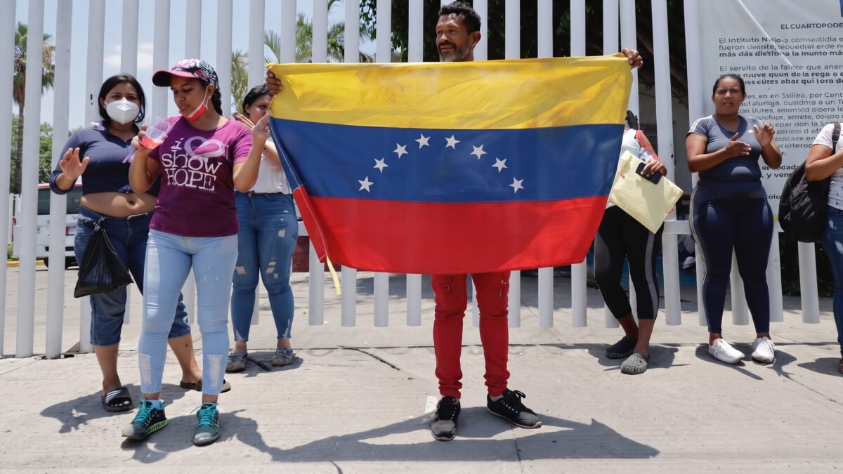Población extranjera residente en Chiapas sube a 73 mil personas entre 2020 y 2025