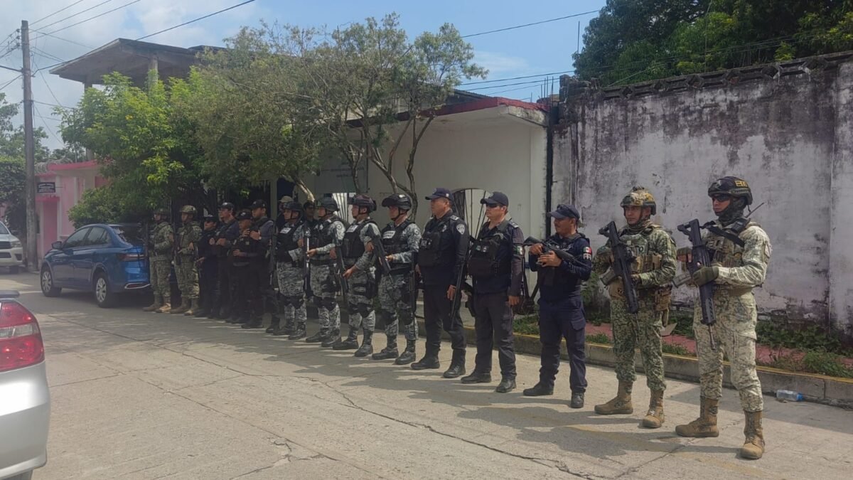 Rescatan a dos menores en bar de Mapastepec y detienen a cuatro personas