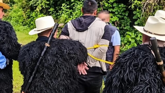 Retienen a hombre señalado por agredir a un borrego en San Juan Chamula