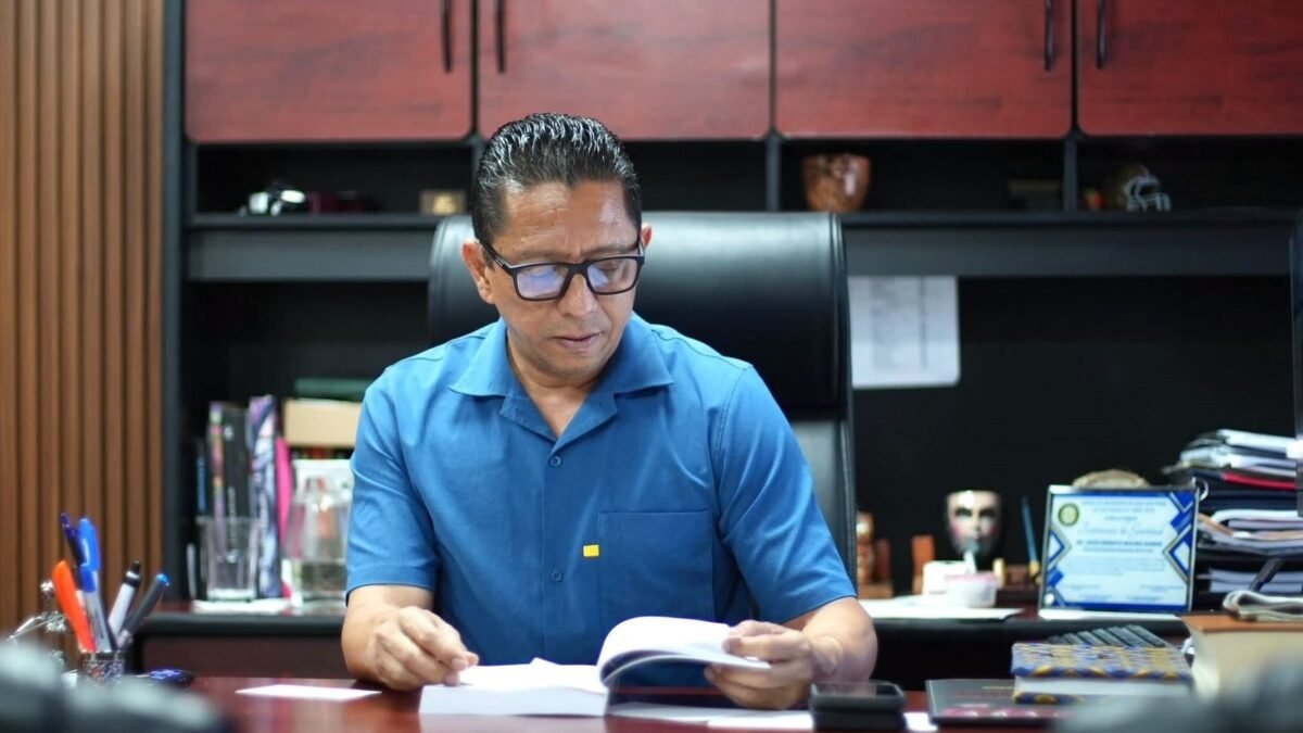Separan del cargo a directivo del Cobach en Chiapas por denuncia de violencia familiar