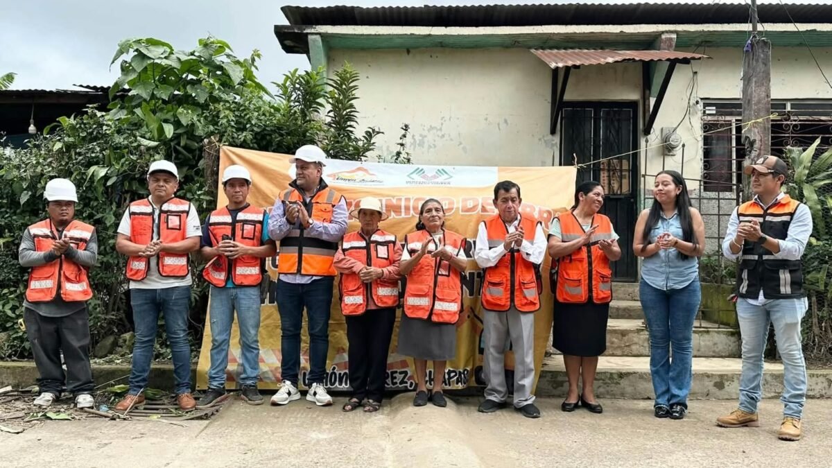 Adiós a los olores fétidos: Barrios de León arranca rehabilitación del drenaje en Unión Juárez