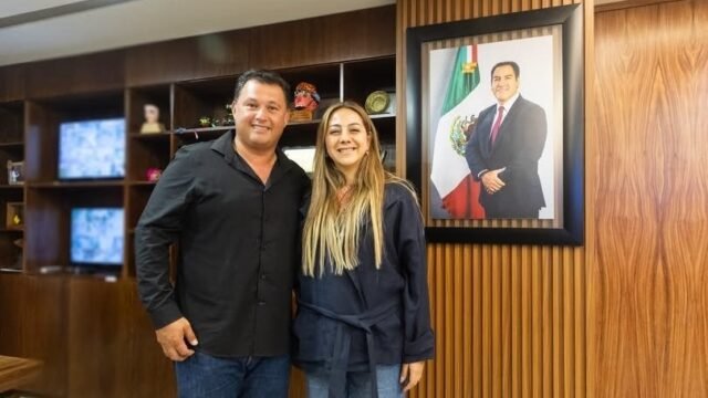 Alejandra Gómez Mendoza da seguimiento a rehabilitación de caminos en Arriaga
