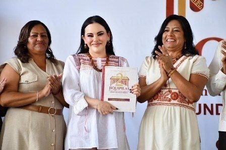 Ana Laura Romero representa al gobernador en segundo informe de Jiquipilas