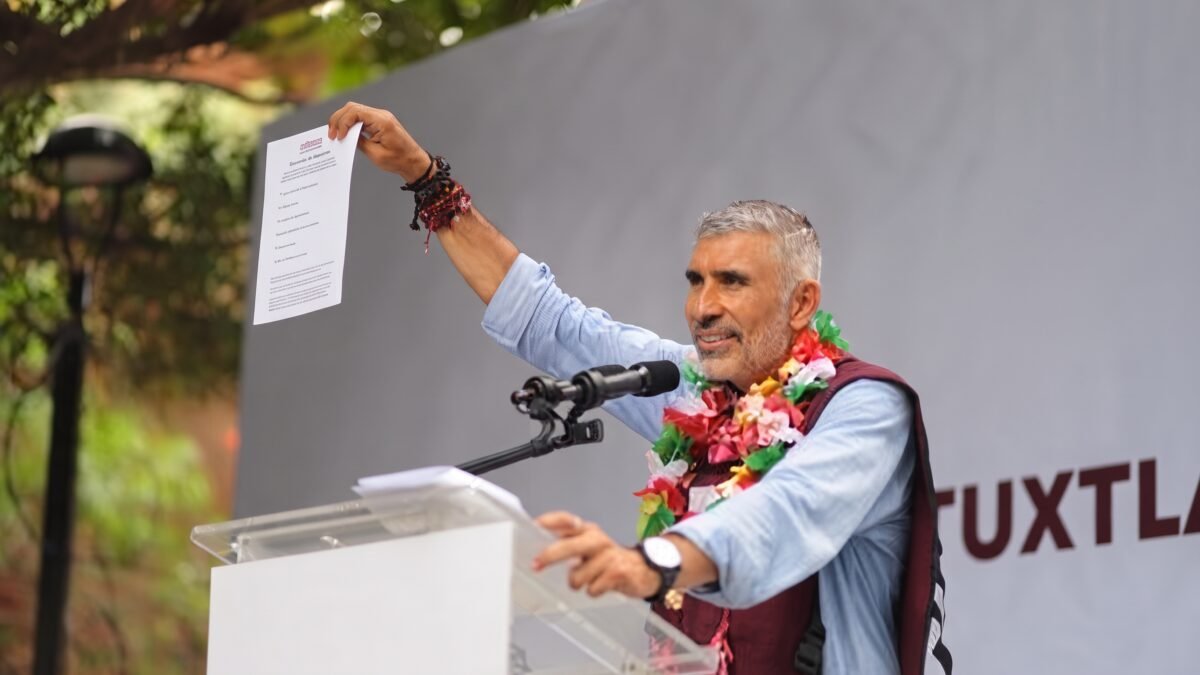 Ángel Torres anuncia que buscará coordinación municipal de Morena en Tuxtla Gutiérrez