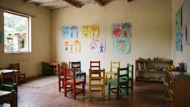 Aprenden a nombrar lo que sienten: llevan plática de emociones a niñas de Casa Hogar en Comitán