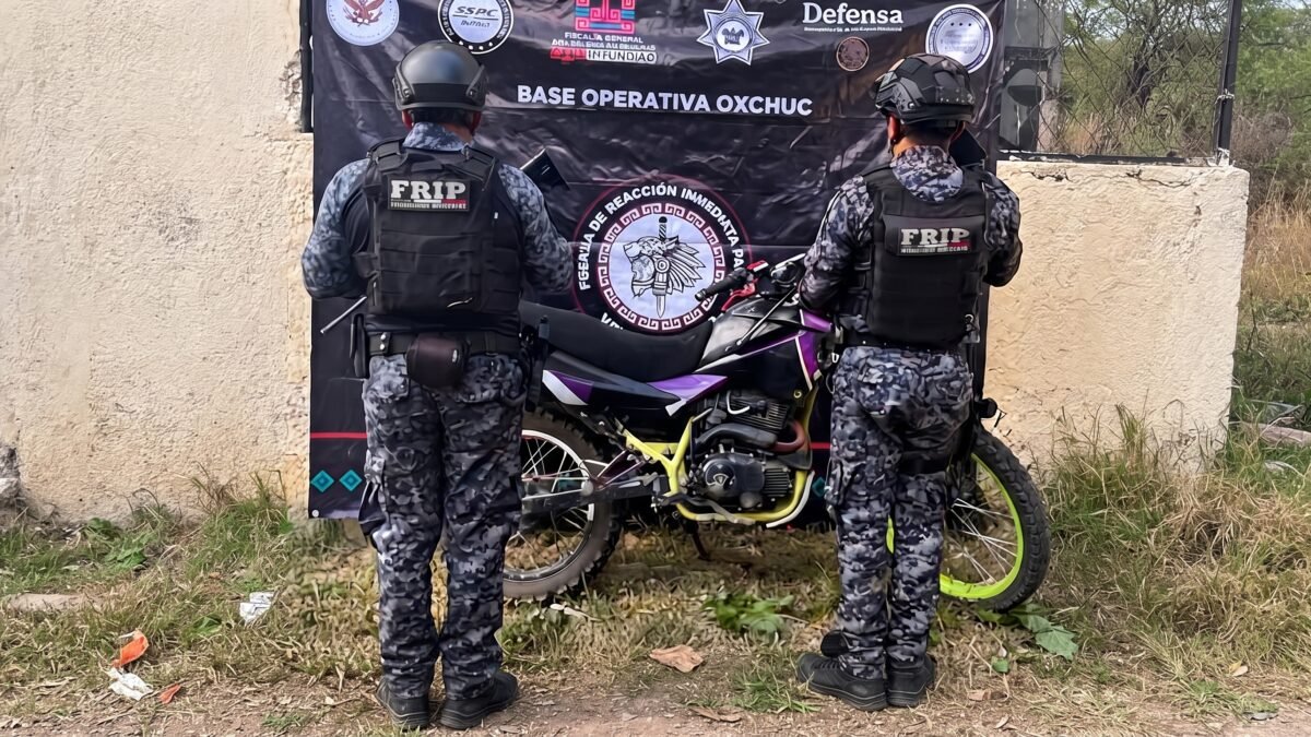 Aseguran motocicleta con reporte de robo durante patrullajes en Oxchuc