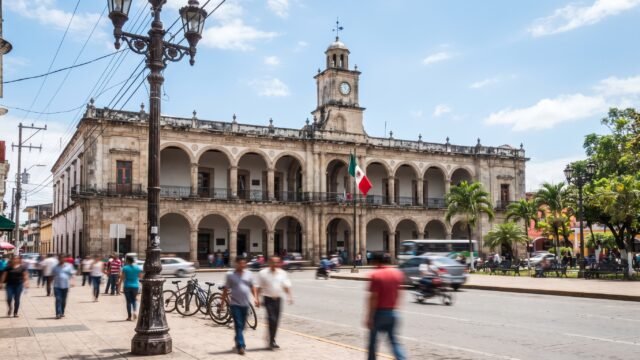 ASF observa 7.2 millones a gestión de Rosy Urbina en Tapachula por compra de luminarias