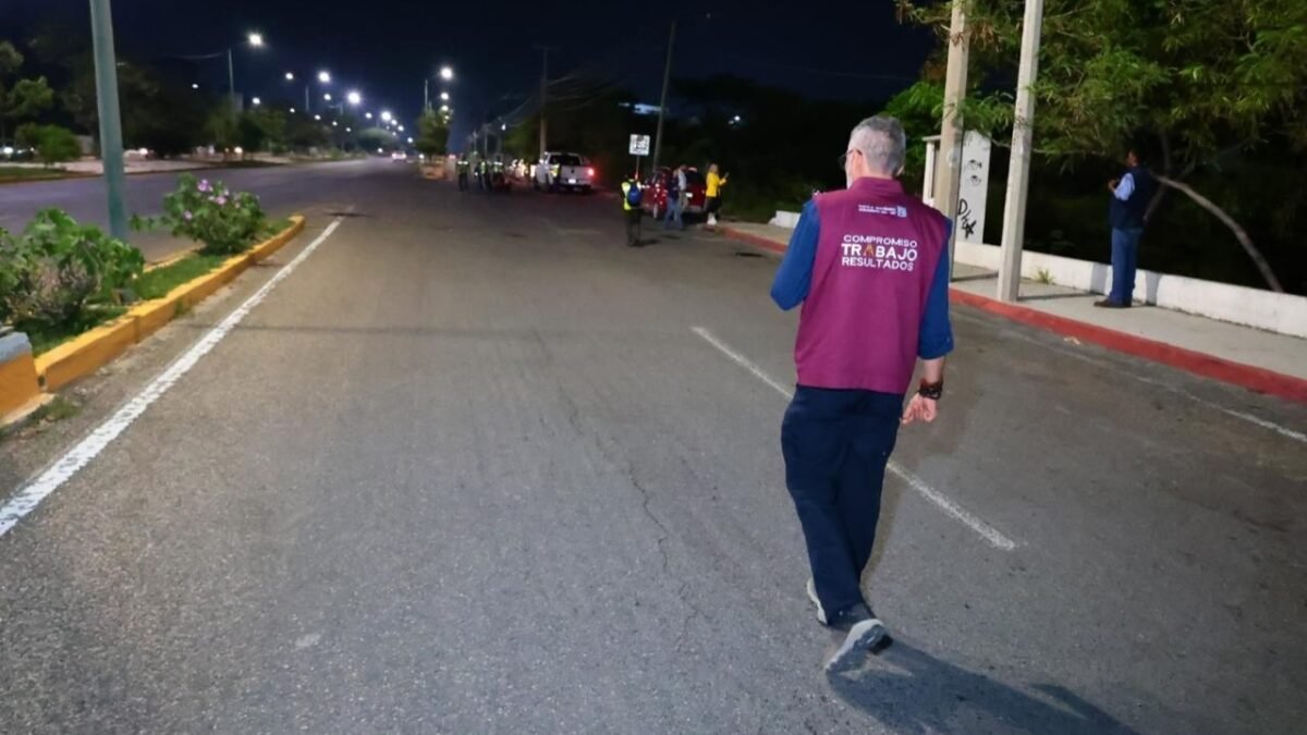 Avanza programa Bacheando Tuxtla con brigadas nocturnas en vialidades principales