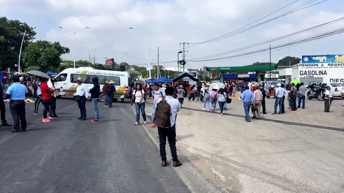 Bloqueos de la CNTE afectan las dos principales entradas de Tuxtla Gutiérrez
