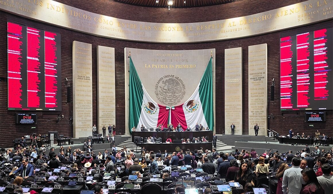 Cámara de Diputados aprueba en lo general la Ley Antimemes entre señalamientos de censura