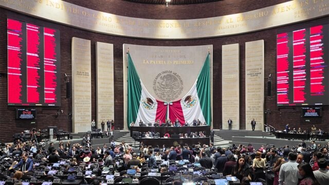Cámara de Diputados aprueba en lo general la Ley Antimemes entre señalamientos de censura