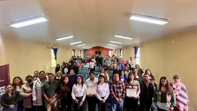 Capacitan a 80 docentes en San Cristóbal para proteger a niñez y adolescencia