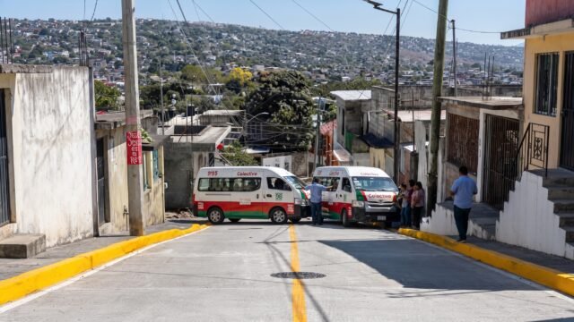 Chocan dos colectivos en la colonia 24 de Junio de Tuxtla y dejan 15 lesionados