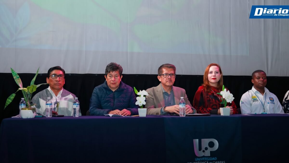 Ciencia en las manos, en la tierra: inauguran congreso del agro en San Cristóbal