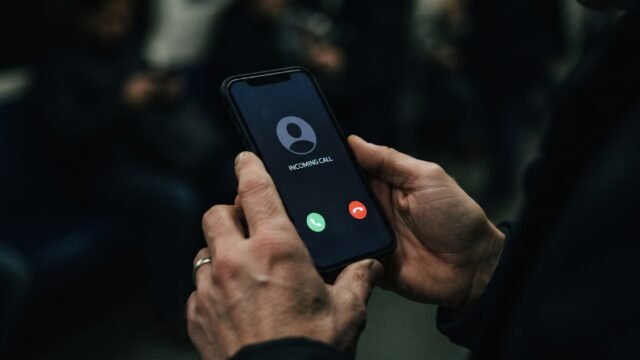 Clonan la voz de tu hermana con IA: así es la nueva estafa telefónica que pide 10 mil pesos