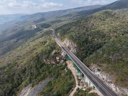 Cobra y cobra muy bien pero no cumple: exigen revisar concesión de la autopista Tuxtla–San Cristóbal