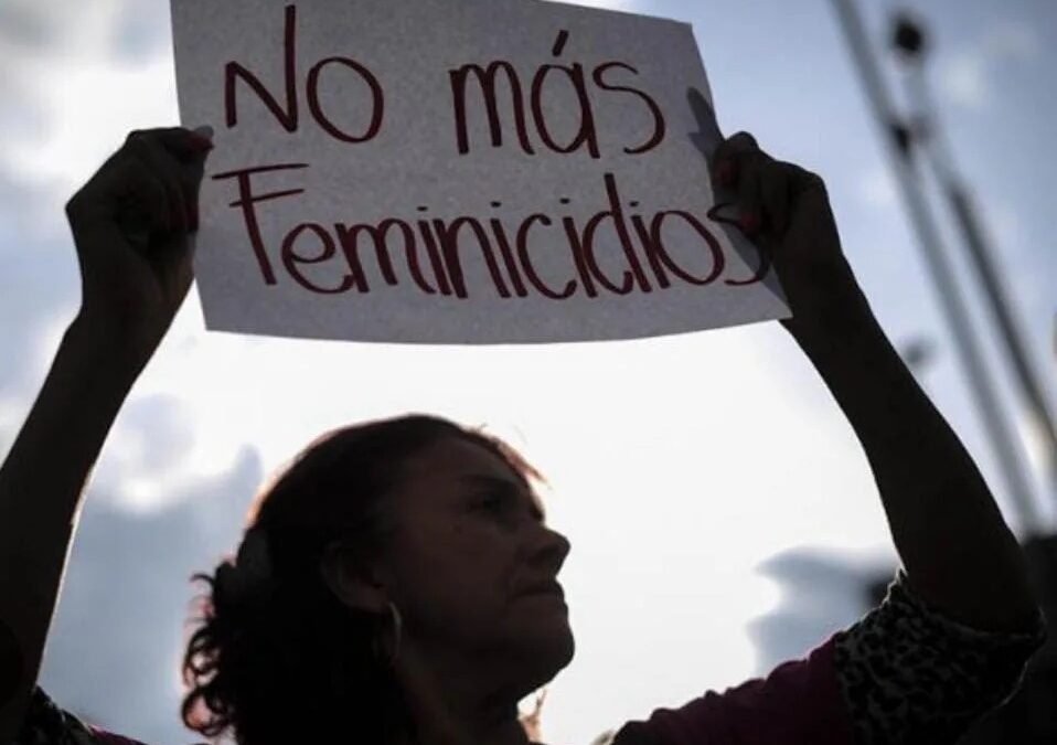 Confía en la Fiscalía pero no sabe qué falta: diputado evade responder por feminicidios en Chiapas