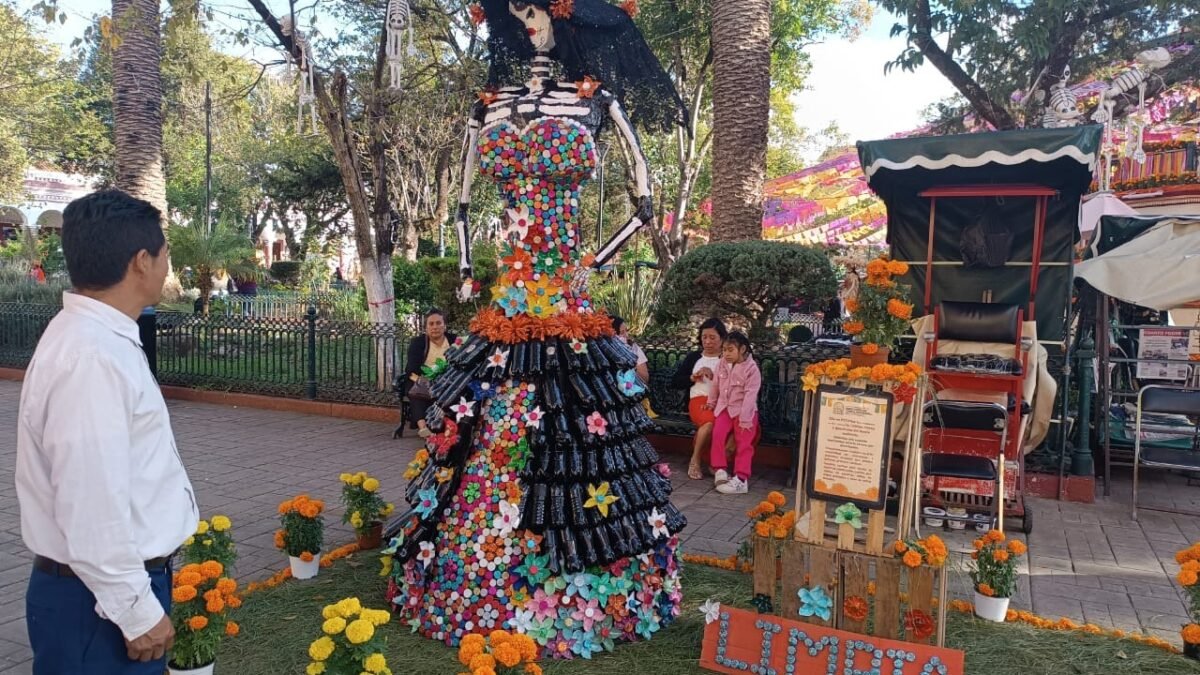De 500 a 5 mil pesos: poner un altar en San Cristóbal sale por las nubes este Todos Santos