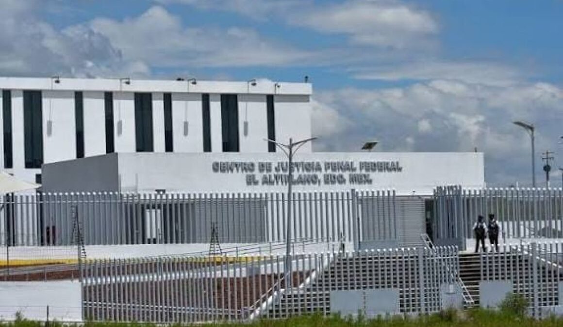 Desde el Altiplano, el ‘Gober Precioso’ encara la recta final del juicio por tortura a Lydia Cacho
