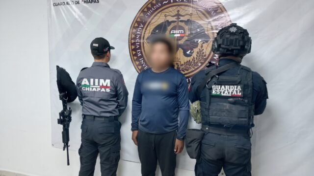 Detienen a hombre por desobediencia en barrio San Francisco de Tuxtla Gutiérrez