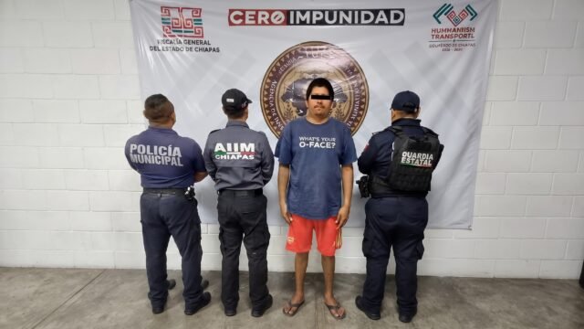 Detienen a Joel N. por presunto asalto a Oxxo en la colonia 24 de Junio de Tuxtla