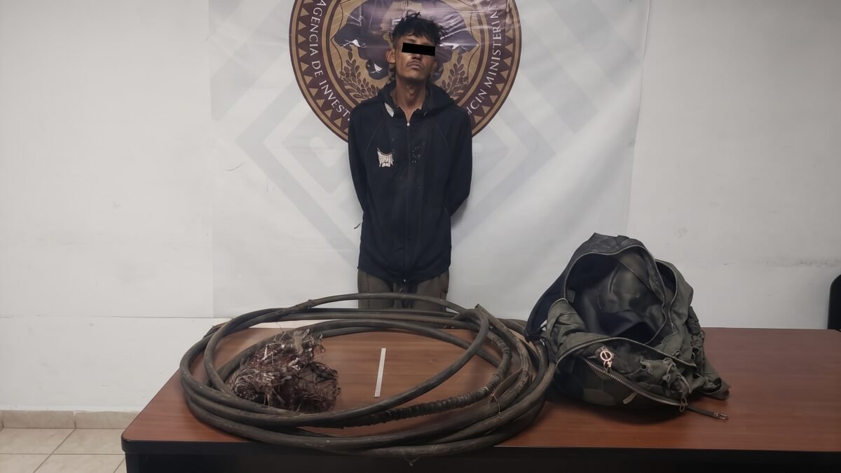 Detienen a presunto ladrón de cables de Telmex en colonia Bienestar Social de Tuxtla