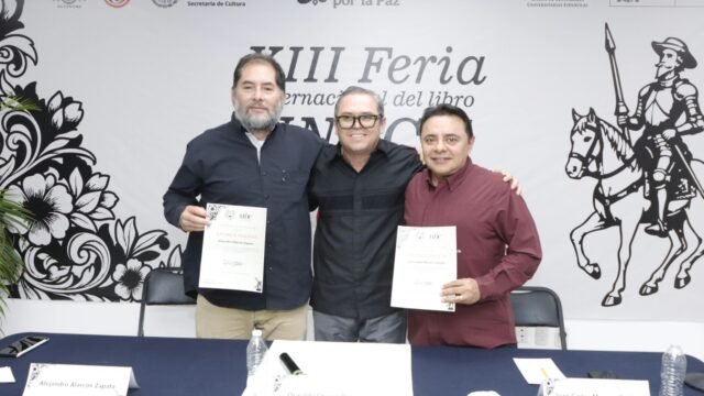 “Dio su vida por sus ideales”: Moreno Guillén honra el legado de Sinar Corzo en la FIL Unach