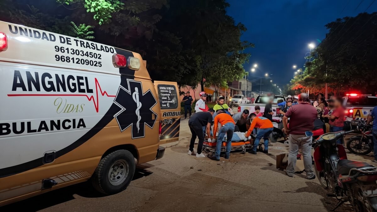 Dos mujeres lesionadas deja accidente en carretera Sayula en Cintalapa