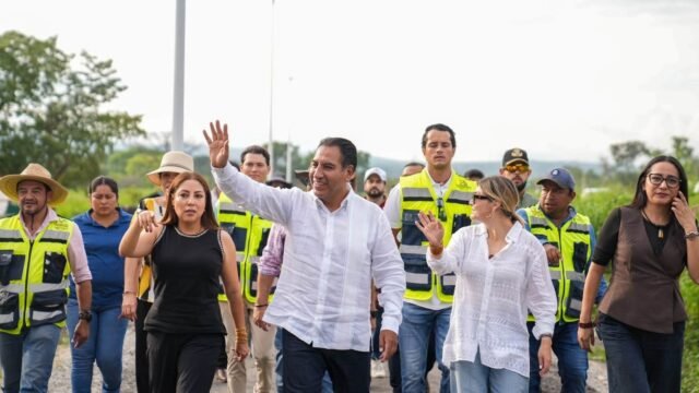 Eduardo Ramírez supervisa ciclovía de 17.5 kilómetros en Libramiento Sur de Tuxtla