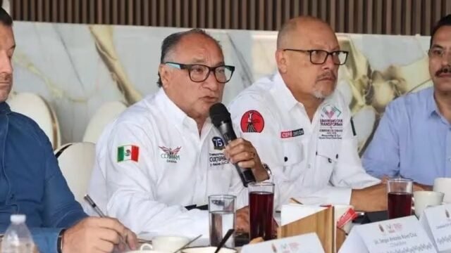 Empresarios y transportistas acuerdan coordinación con SSP para seguridad carretera en Chiapas