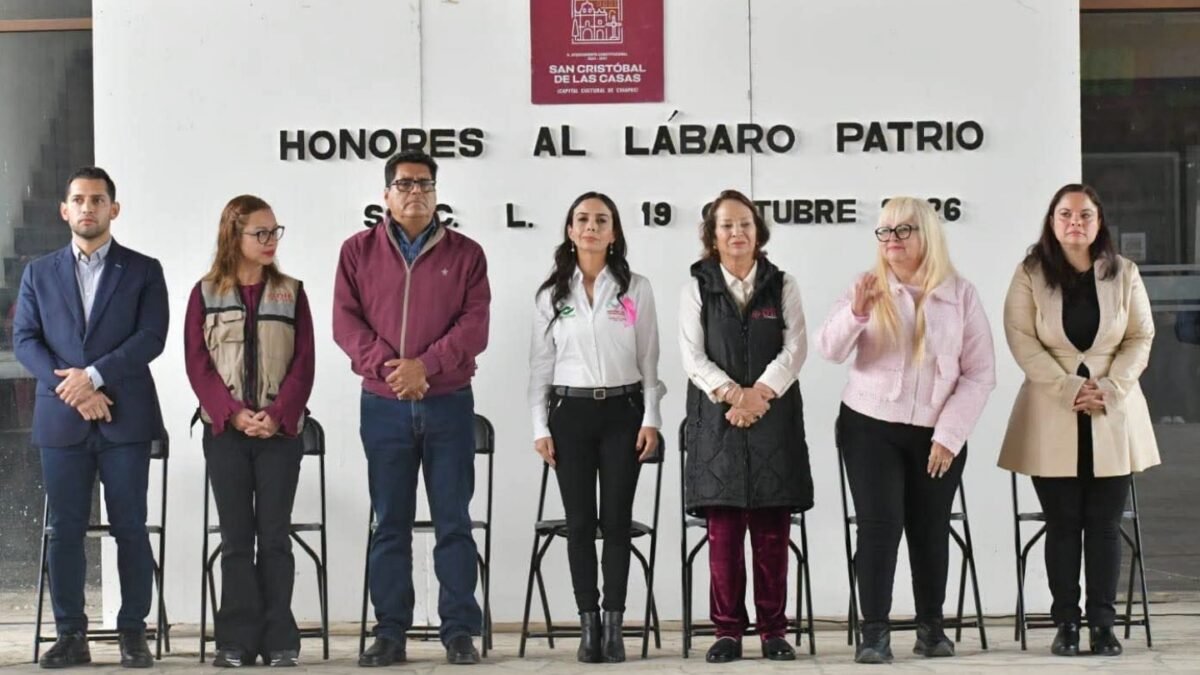 Encabeza Ayuntamiento de San Cristóbal homenaje cívico con participación del Conalep 171