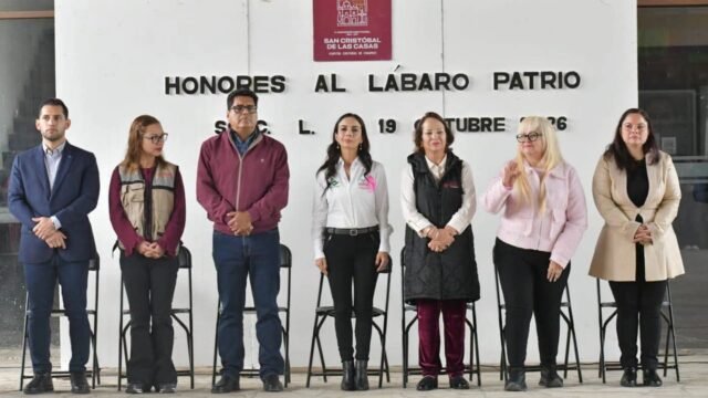Encabeza Ayuntamiento de San Cristóbal homenaje cívico con participación del Conalep 171