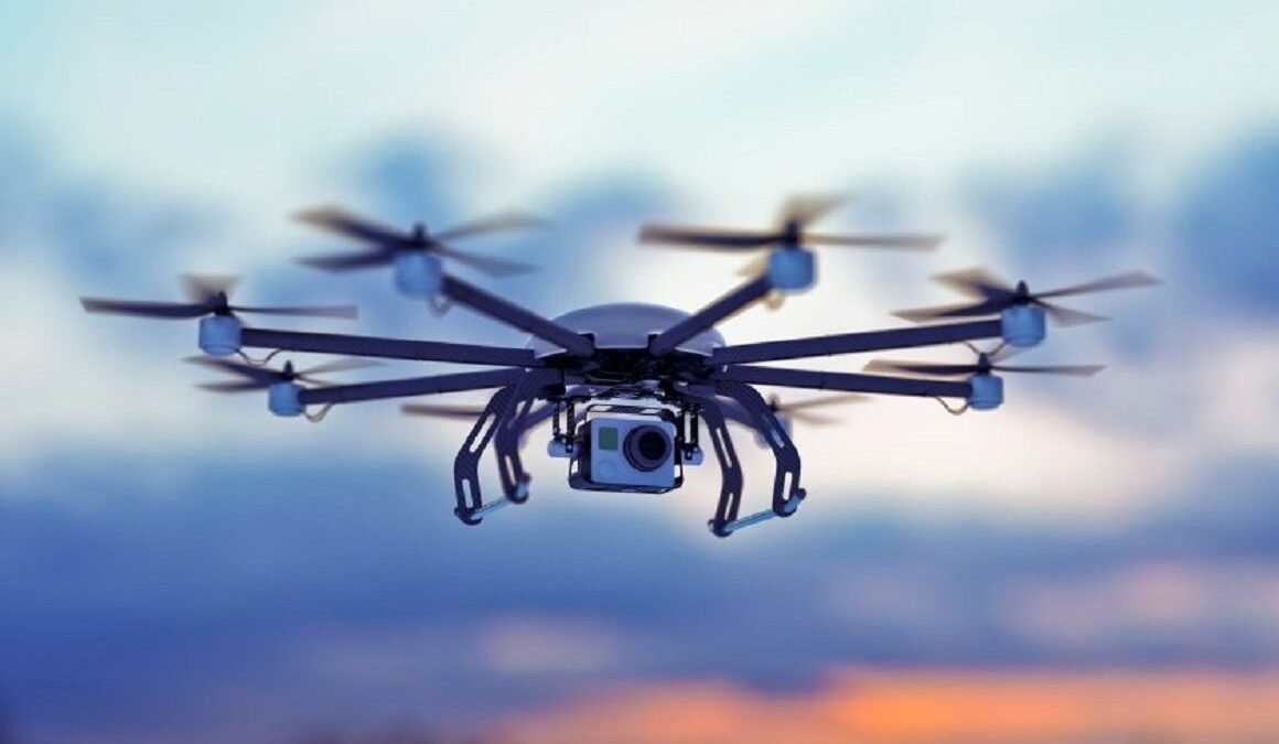 Estados Unidos prohíbe vuelos de drones no autorizados en la frontera con México