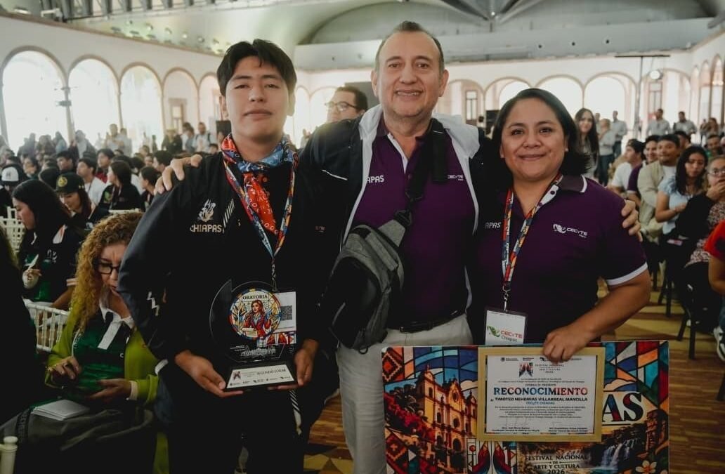 Estudiante de Cecytech logra segundo lugar en Oratoria en festival nacional en Durango