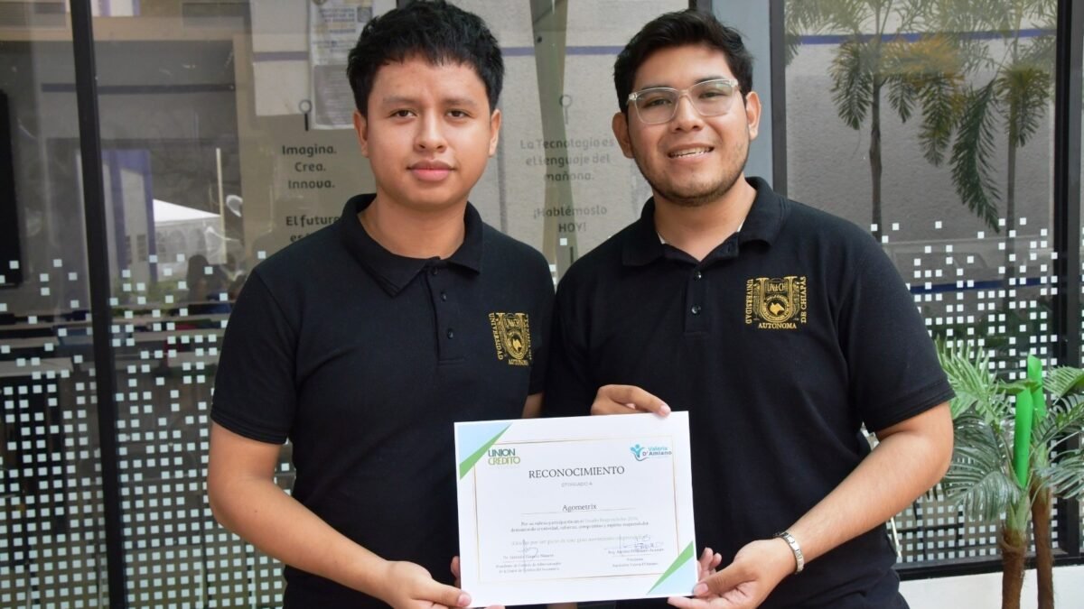 Estudiantes de la Unach en Tapachula ganan concurso con proyecto para detectar plagas