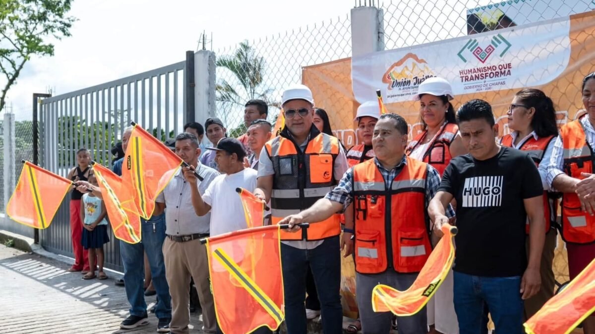 Fabián Barrios inicia ampliación de red eléctrica en San Jerónimo de Unión Juárez