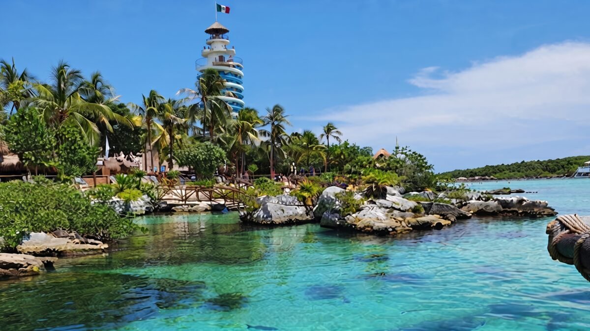 Filtran datos de 8 mil 300 clientes de Xcaret: solo correos y teléfonos, bancos a salvo