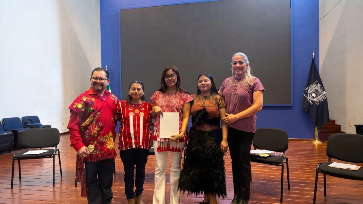 Fiscalía de Justicia Indígena participa en encuentro intercultural en San Cristóbal