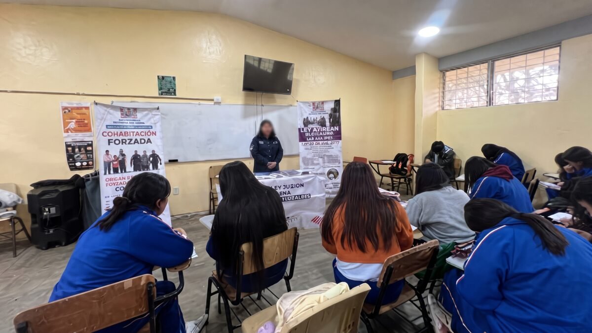Frenan la cohabitación forzada en las aulas: Fiscalía lleva pláticas de prevención a Chamula