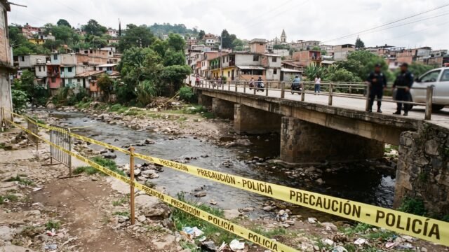 Hallan a hombre sin vida en río de la zona centro de Berriozábal