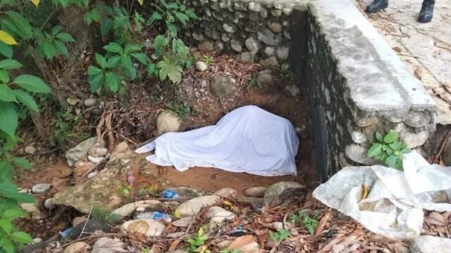 Hallan sin vida a hombre de 45 años bajo un puente de alcantarilla en Mapastepec
