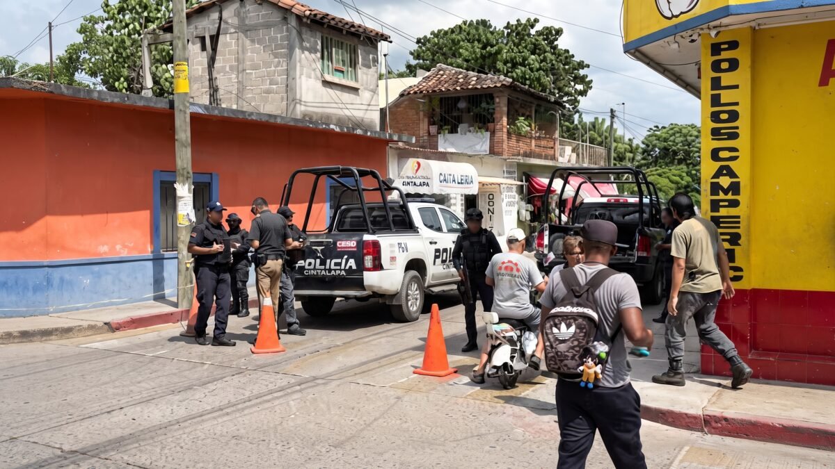 Hombre resulta herido por disparo durante presunto asalto en el centro de Cintalapa