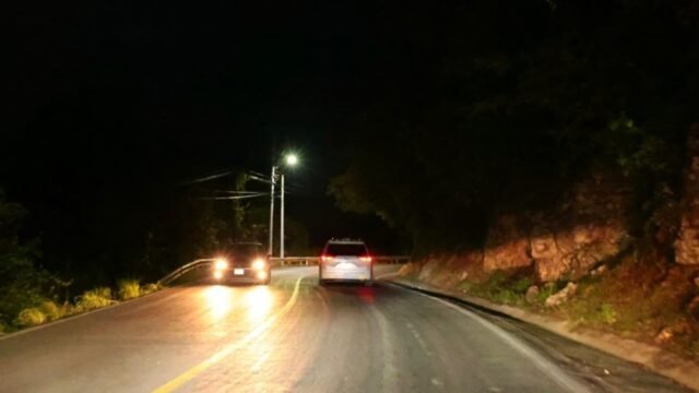 Iluminan por primera vez la carretera Tuxtla-Copoya con más de 63 luminarias